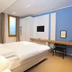 斯卡拉里亚别墅旅馆 招待所 4*